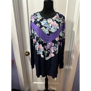 Celeste Purple and Navy Floral Top in 3X NWT